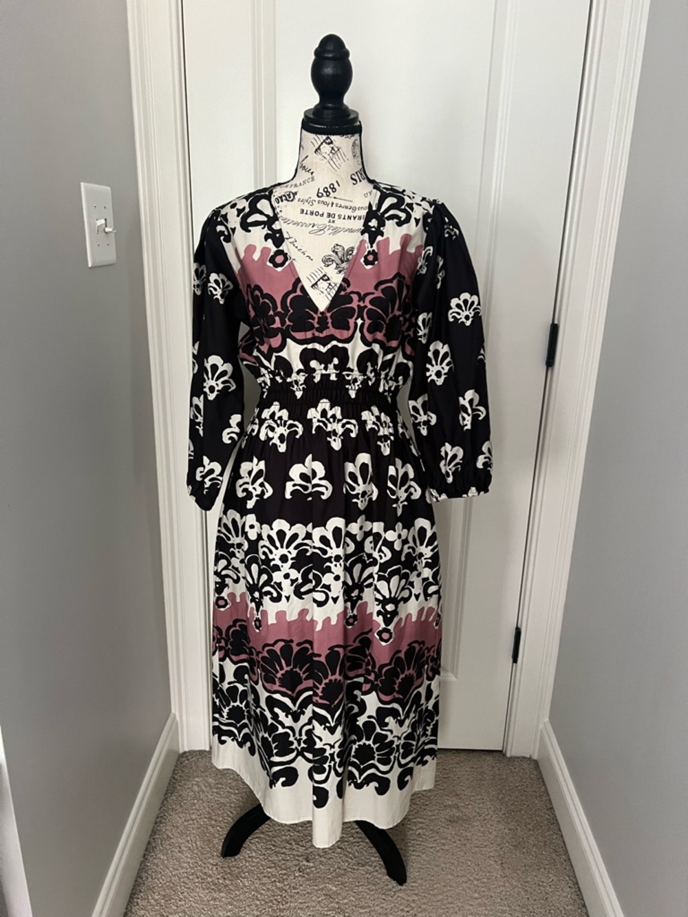 Fifteen Twenty Black, White & Mauve Floral V-Neck Midi Dress